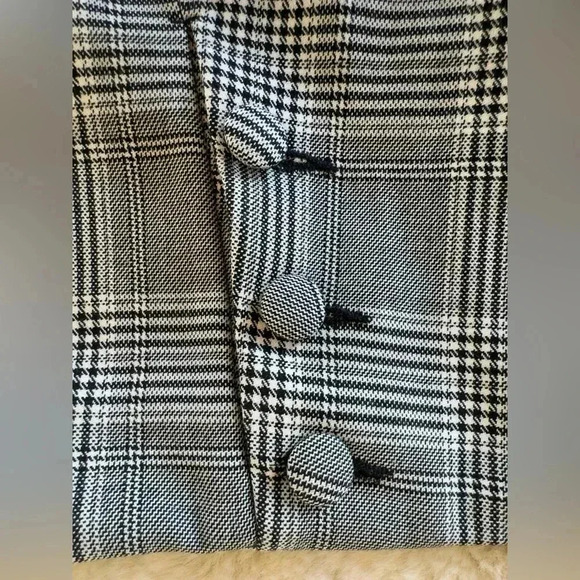 H&M black and white WOMEN'S HIGH-WAISTED plaid pencil checked SKIRT size 4 - Picture 6 of 10